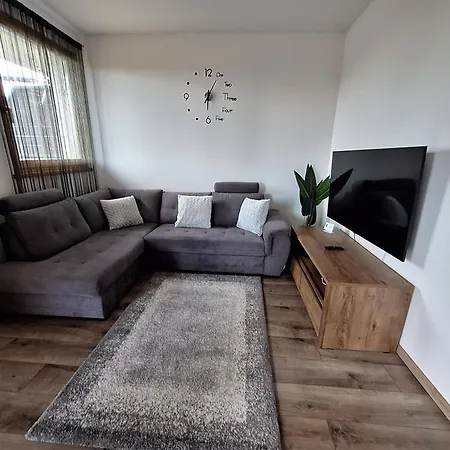 Apartment Bea Balatonalmadi